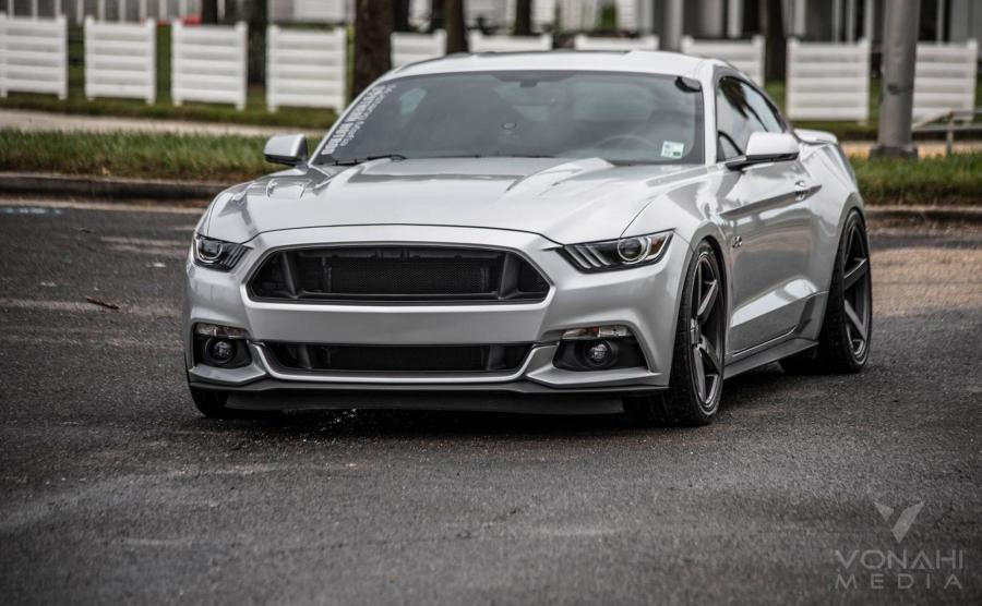 Ford Mustang GT Silver on Vossen Wheels (CV3R) '2017